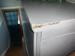 what does deteriorated paint look like?