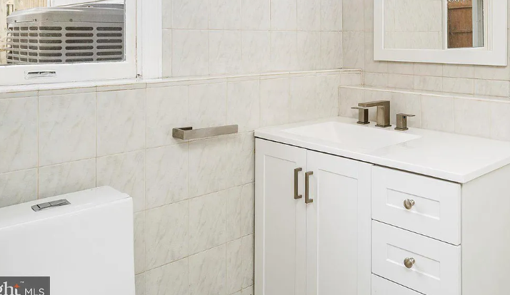 flipped home mold